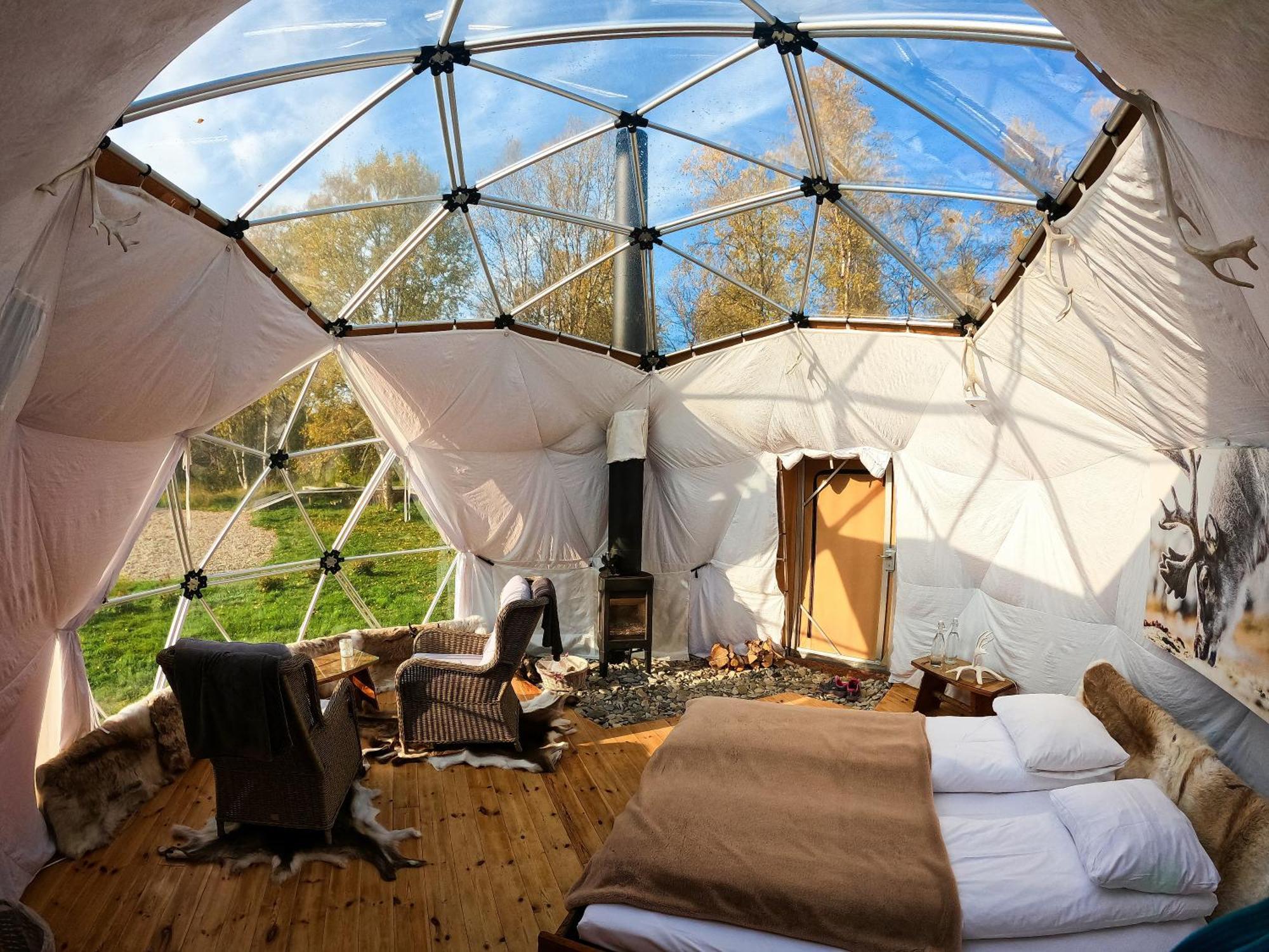 Hotel Wild Caribou Dome Lakselv Exteriér fotografie